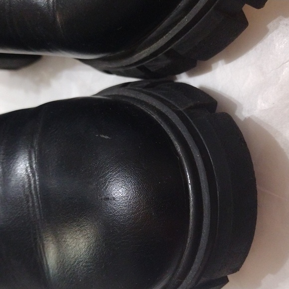 Madden girl boots/ booties, women's size 8, black - Picture 3 of 7